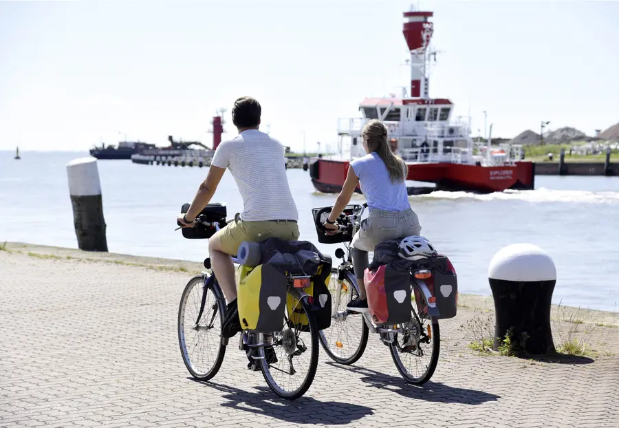 Radfahren an der Mole